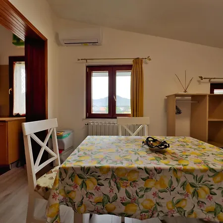 Apartment House Rene Agerola