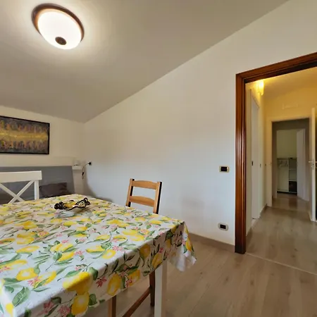 House Rene Apartment *